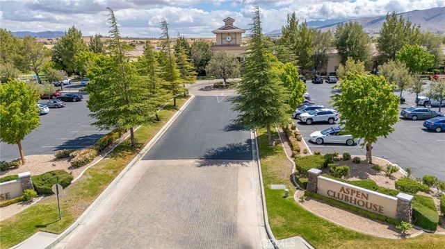 19493 Tor Hill, Apple Valley, CA 92308