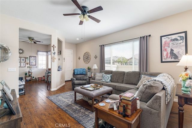 19493 Tor Hill, Apple Valley, CA 92308