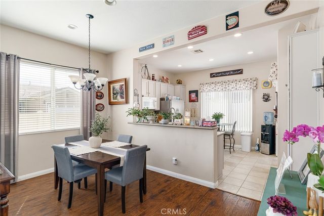 19493 Tor Hill, Apple Valley, CA 92308