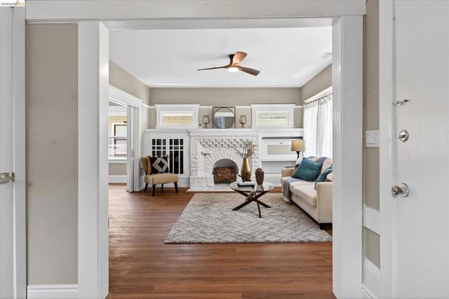 1538 Ashby Ave, Berkeley, CA 94703