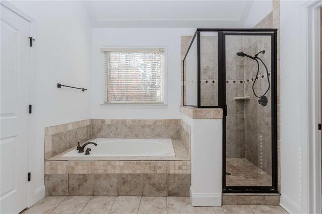 4234 Quail Creek Drive, Flowery Branch, GA 30542