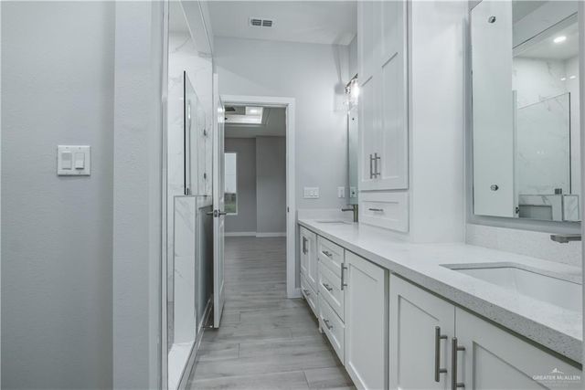 6514 N La Villita Street, Edinburg, TX 78542