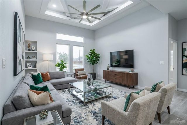 6514 N La Villita Street, Edinburg, TX 78542