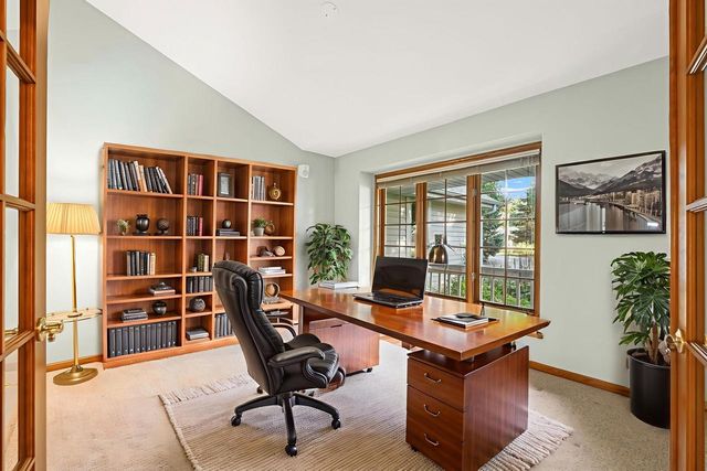 1244 Hickory DRIVE N, Waukesha, WI 53186