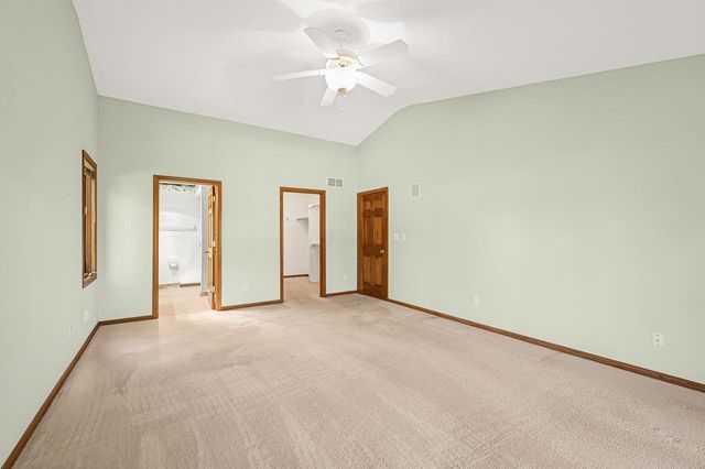 1244 Hickory DRIVE N, Waukesha, WI 53186