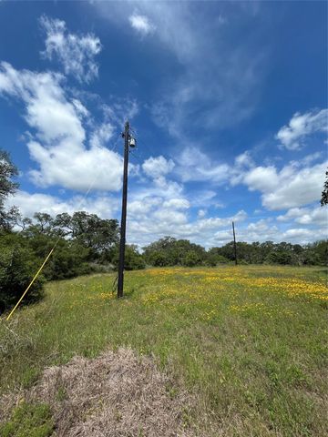 1098 Simmons Oakridge Drive, Columbus, TX 78934