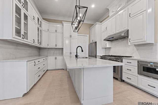 15425 Victory Hill Ct, Baton Rouge, LA 70810