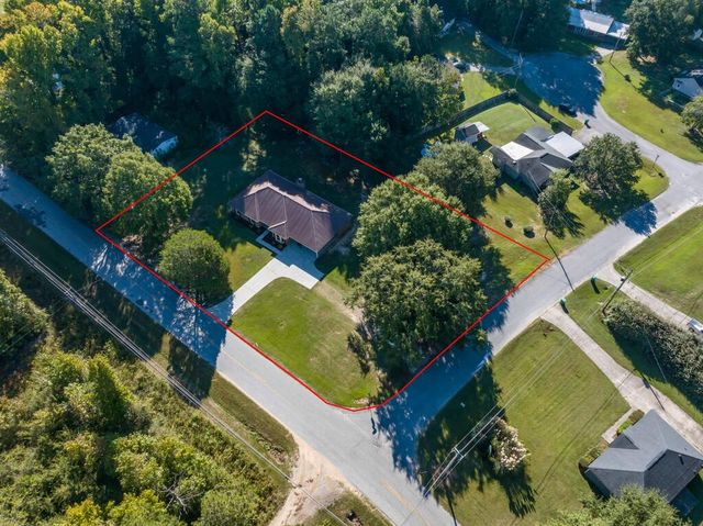 2566 Lamb Road, Smiths Station, AL 36877