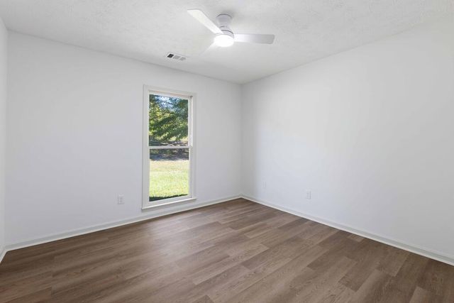2566 Lamb Road, Smiths Station, AL 36877