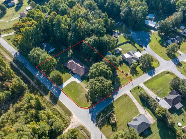 2566 Lamb Road, Smiths Station, AL 36877