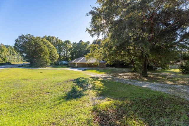 2566 Lamb Road, Smiths Station, AL 36877