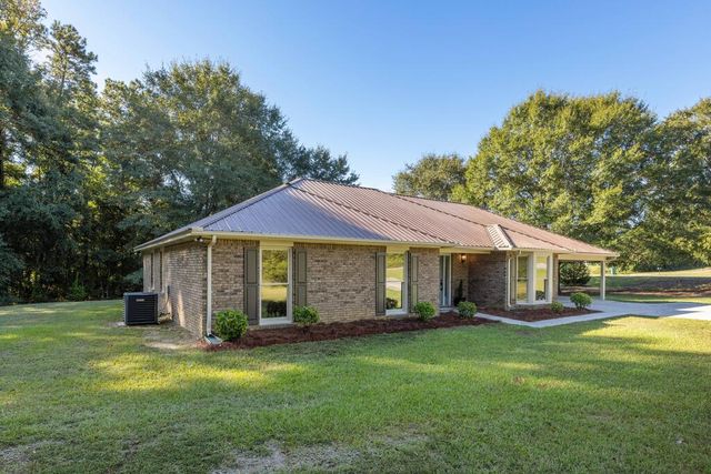 2566 Lamb Road, Smiths Station, AL 36877