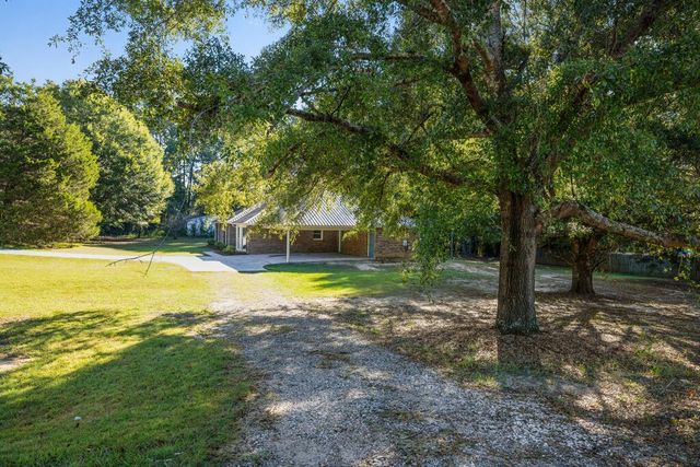 2566 Lamb Road, Smiths Station, AL 36877