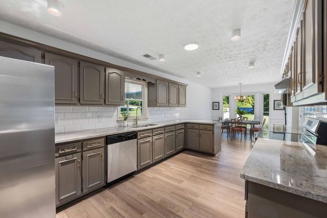 2566 Lamb Road, Smiths Station, AL 36877