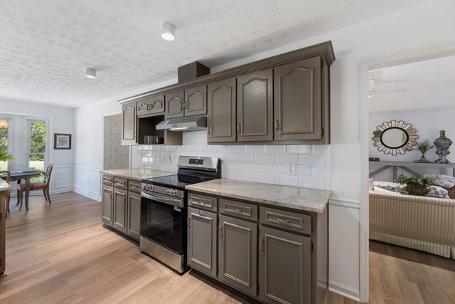 2566 Lamb Road, Smiths Station, AL 36877