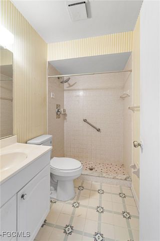 1031 SE 8th TER 2H, Cape Coral, FL 33990