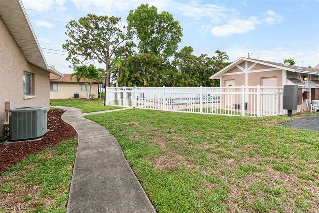 1031 SE 8th TER 2H, Cape Coral, FL 33990