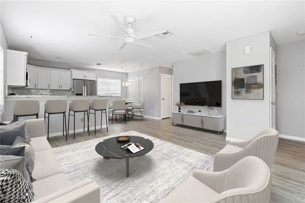 1031 SE 8th TER 2H, Cape Coral, FL 33990