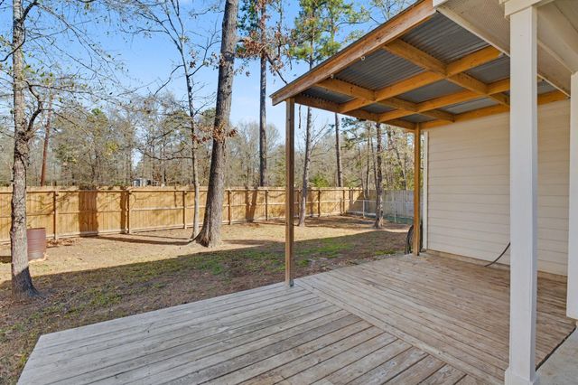 186 N Village Cove Loop, Livingston, TX 77351