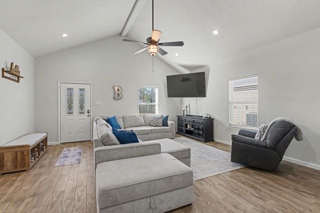 186 N Village Cove Loop, Livingston, TX 77351