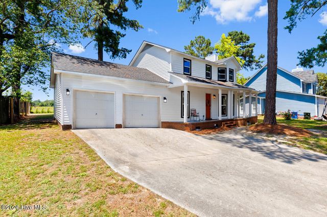 716 Larkspur Drive, Fayetteville, NC 28311