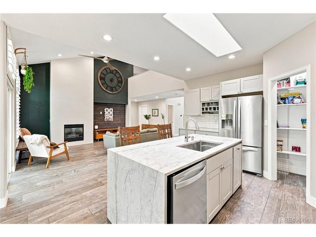 1658 Spring Water Pl, Littleton, CO 80129