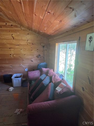 5575 State Route 28, Newport, NY 13416