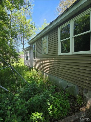 5575 State Route 28, Newport, NY 13416