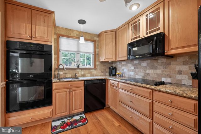 305 SOMERSET PL, Wallingford, PA 19086