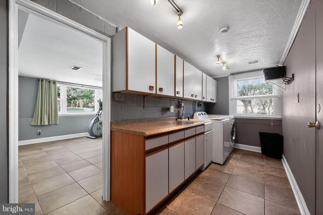 305 SOMERSET PL, Wallingford, PA 19086