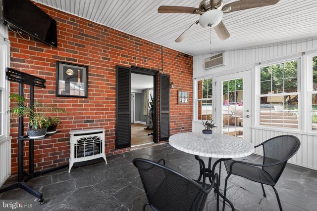 305 SOMERSET PL, Wallingford, PA 19086