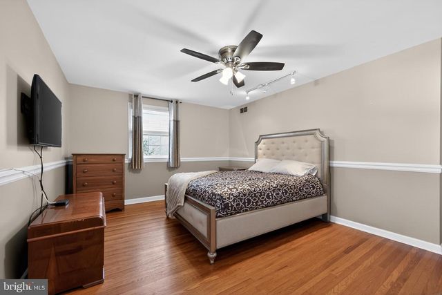 305 SOMERSET PL, Wallingford, PA 19086