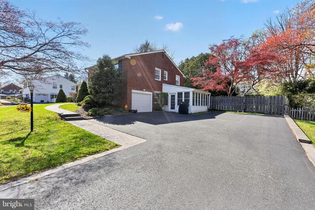 305 SOMERSET PL, Wallingford, PA 19086