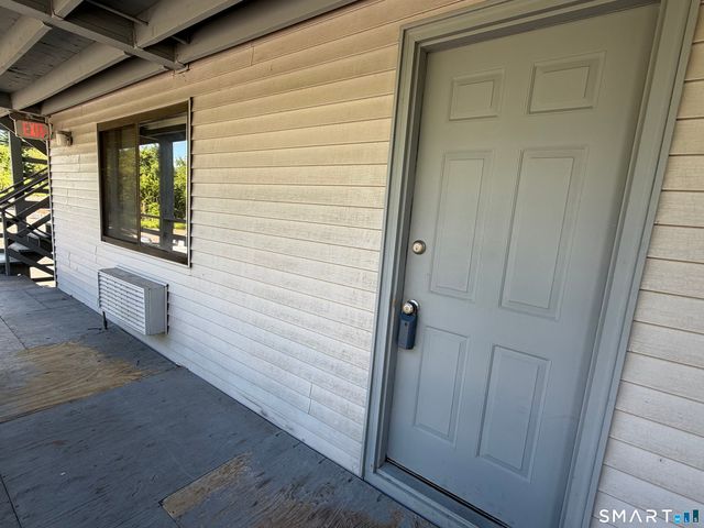17 Farmington Avenue 10, Plainville, CT 06062