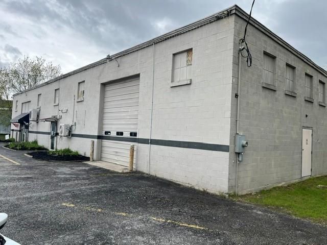 131 Strongs Avenue, Rutland City, VT 05701