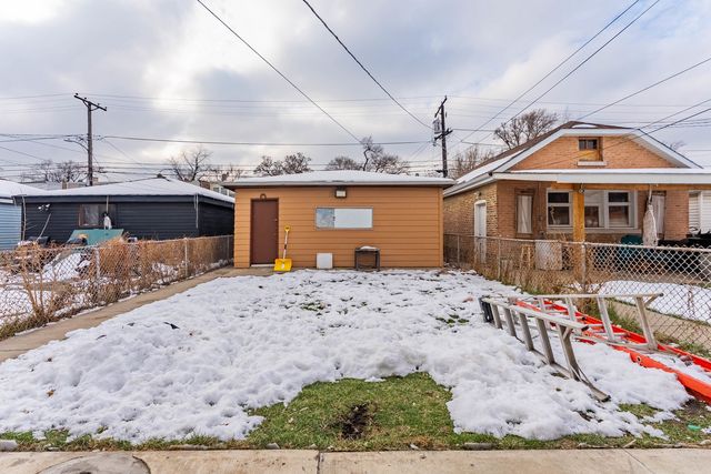 2426 S Central Avenue, Cicero, IL 60804