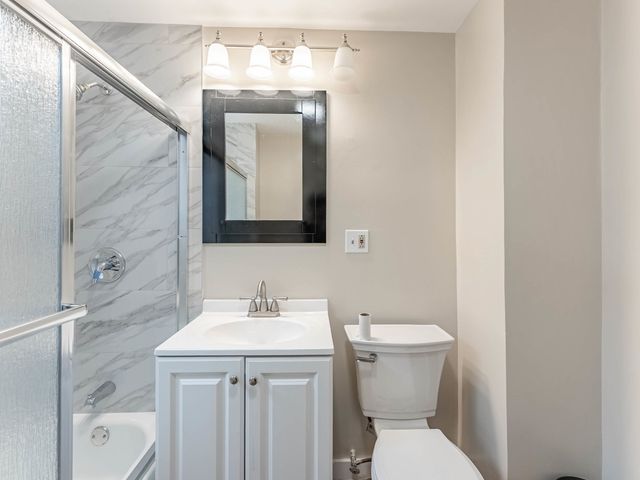 2426 S Central Avenue, Cicero, IL 60804