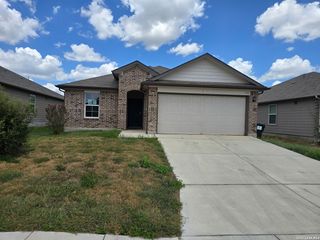 759 Monarch, Seguin, TX 78155