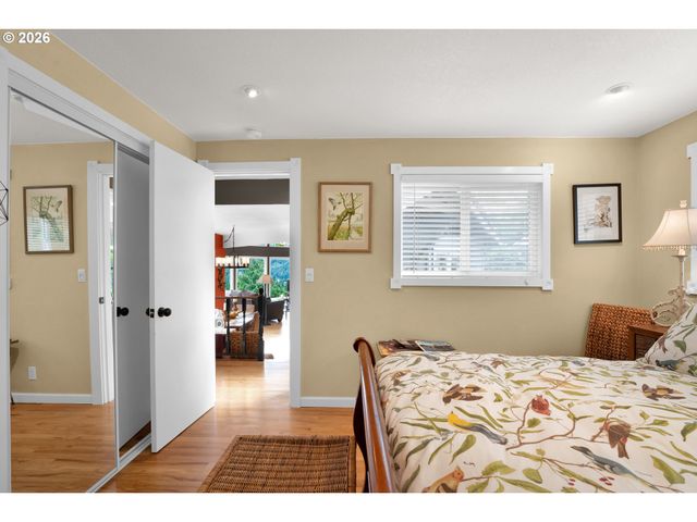 6027 VIEW Loop, Florence, OR 97439