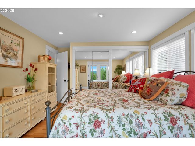 6027 VIEW Loop, Florence, OR 97439