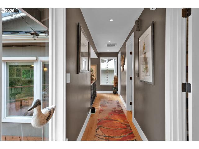 6027 VIEW Loop, Florence, OR 97439