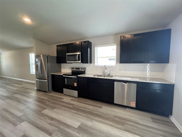 140 Honey Bee RD, Jarrell, TX 76537