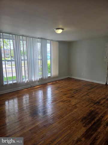 2037 NAPFLE AVE, Philadelphia, PA 19152