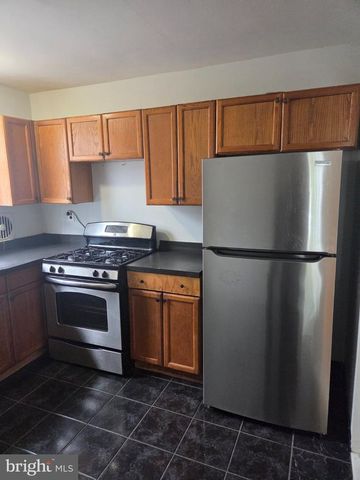 2037 NAPFLE AVE, Philadelphia, PA 19152