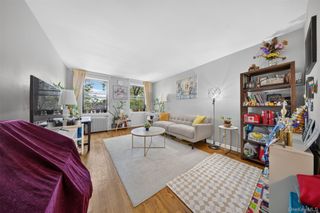 215-43 48th Ave 3E, Bayside, NY 11361