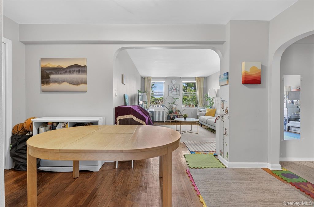 215-43 48th Ave 3E, Bayside, NY 11361 — photo 3