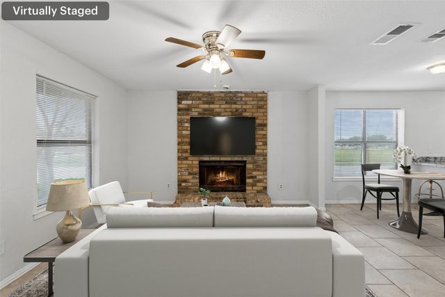 1401 Brook Meadow Circle, Lancaster, TX 75134