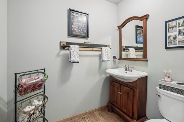 512 Wiswell DRIVE, Williams Bay, WI 53191