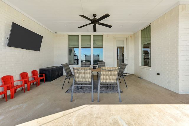 1040 Agnes N, Springtown, TX 76082