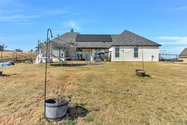 1040 Agnes N, Springtown, TX 76082